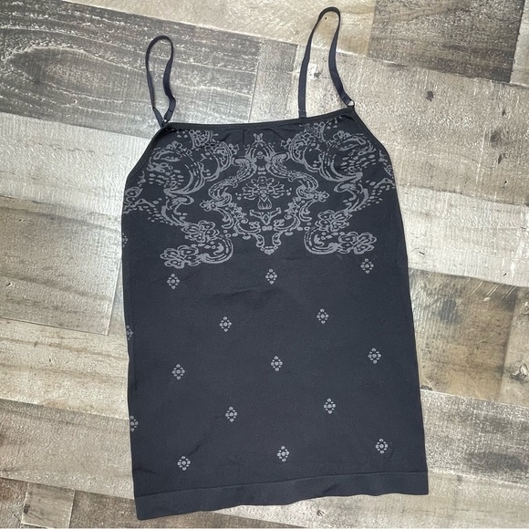 Athleta Black Tank size Medium - Picture 1 of 13